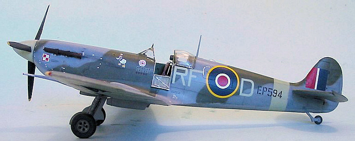 Hasegawa 1/32 Spitfire V, by Tom Cleaver