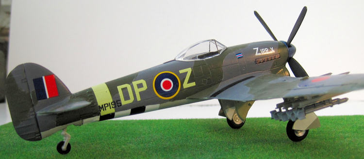 WWII TYPHOON Mp195 DP-Z of No.193 1/72 aircraft finished plane Easy model 