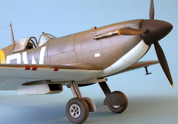 Revell- Supermarine Spitfire MK.IIa Kit di Montaggio, Multicolore, 286 mm,  03986