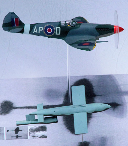 Frog 1/72 Spitfire XIV & V-1, by George Oh