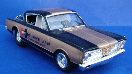 BOB RIGGLE 1966 HEMI UNDER GLASS SUPER BOSS FUNNY CAR RETRO DELUXE 1:25TH SEALED 
