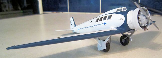 1/72 scale plastic model kit Amodel 72174 HAI-1 Soviet Passenger Aircraft