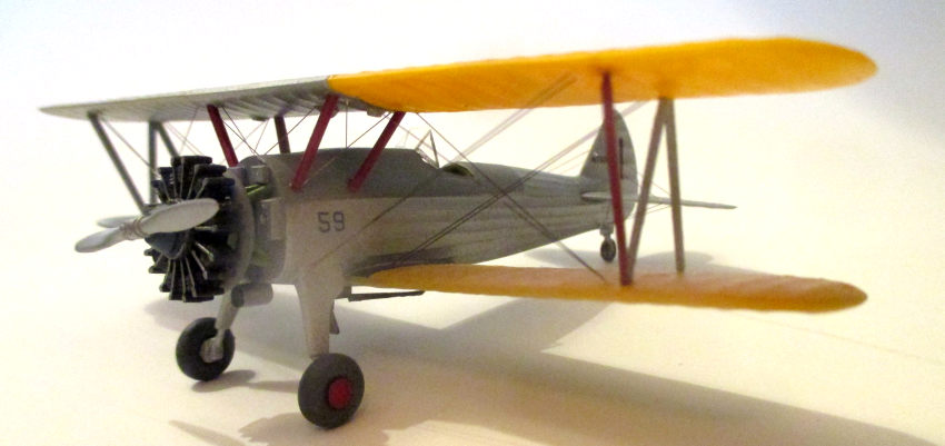 Revell – Maquette Avion Stearman PT-17 Kaydet – Échelle 1/48, 58 Pièces, Niveau Débutant – Décals US Army Et US Navy