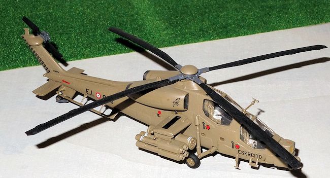 A-129 Mangusta Elicottero Helicopter 1:72 Plastic Model Kit 0006 ITALERI 