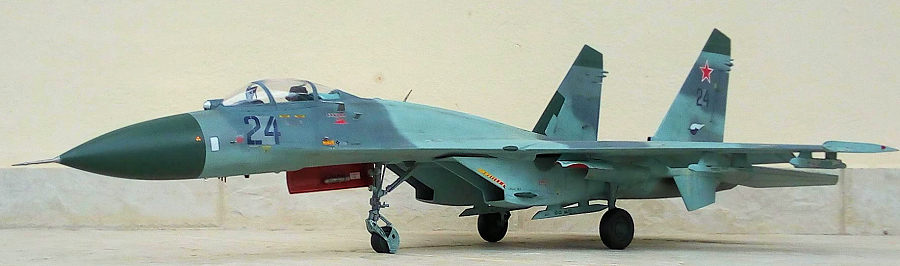 Trumpeter 1/32 Su-27 Flanker B, by Spiros Pendedekas