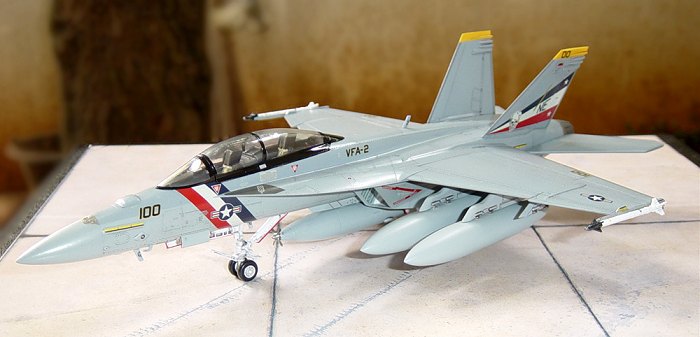Hasegawa 1:72 Scale F/A-18E Super Hornet Model Kit
