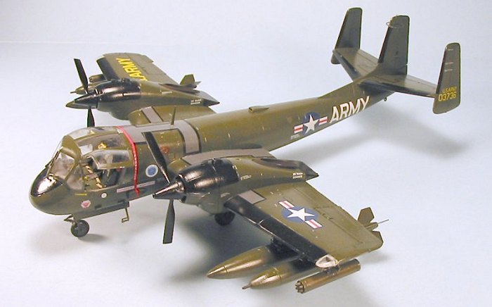 thumbnail interactive-video image 1 of Modellbausatz Flugzeug Roden Grumman OV-1B Mohawk 1:48 (Neu Und... 1 of 10