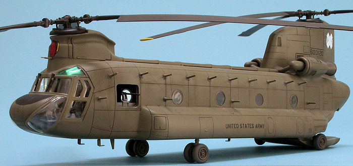 Trumpeter 1/72 CH-47A Chinook Transport Helicopter Static Model DIY Kit 01621 