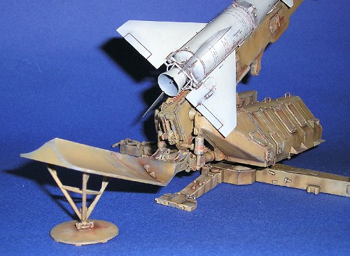 Trumpeter 00206 1/35 SAM-2 Missile with Launcher Cabin model kit 