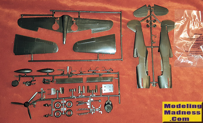 1/48 Scale Revell Models 'P-40B Tiger Shark' Kit #5209 