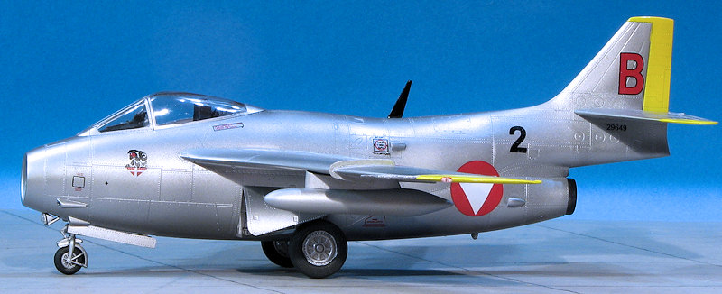 Hobbyboss 1:48 J-29B Tunnan "The Flying Barrel" Aircraft Model Kit 