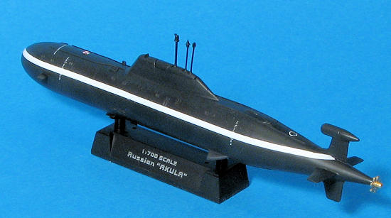 Trumpeter 37304 1/700 RUSSIAN AKULA Class SSBN A-submarine Model Plastic Sea