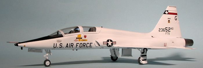 Trumpeter 1/48 USAF T-38C Talon Jet Trainer 2877 9580208028774 